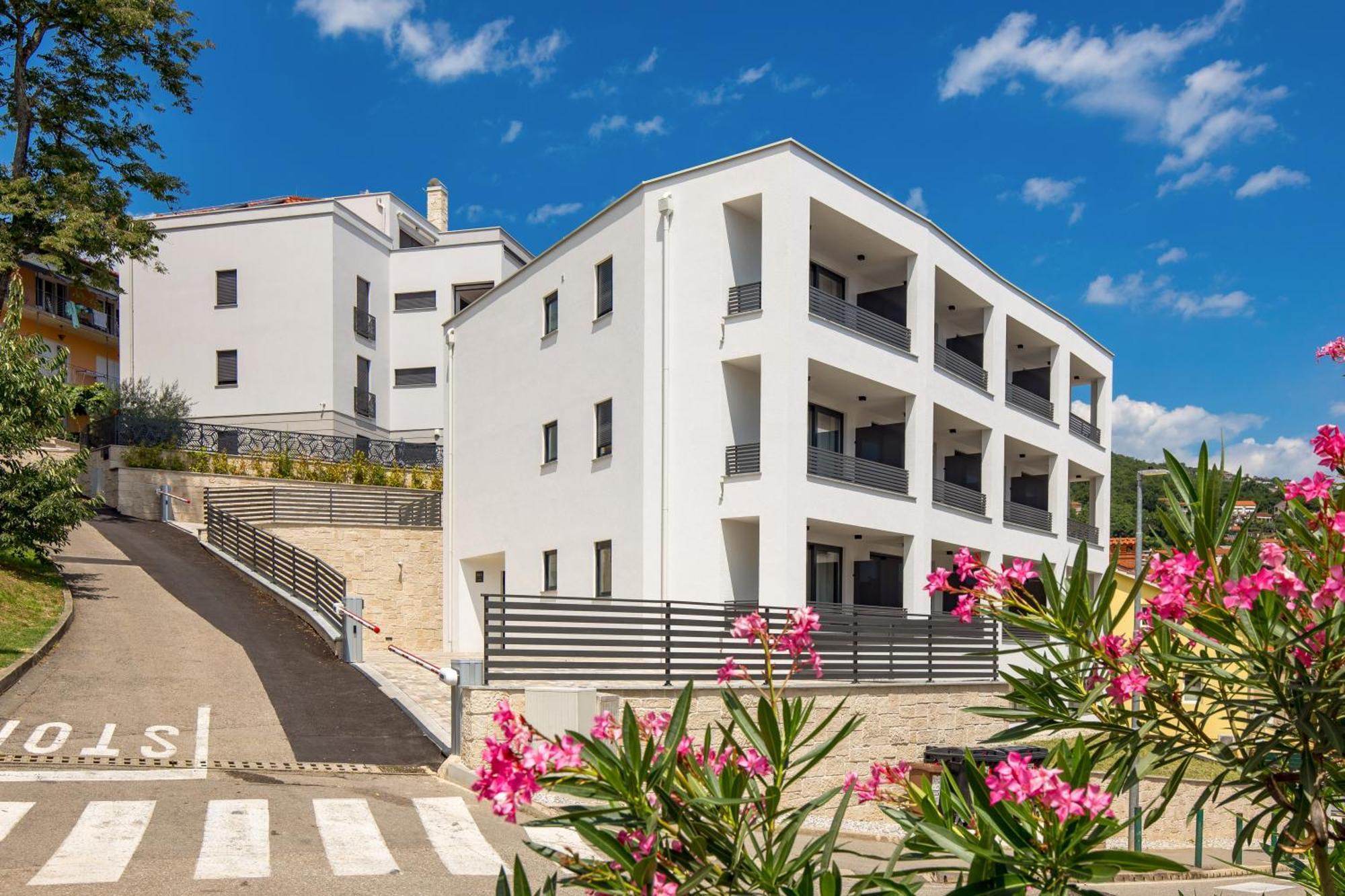 Belinda Apartments With Balcony Opatija Dış mekan fotoğraf